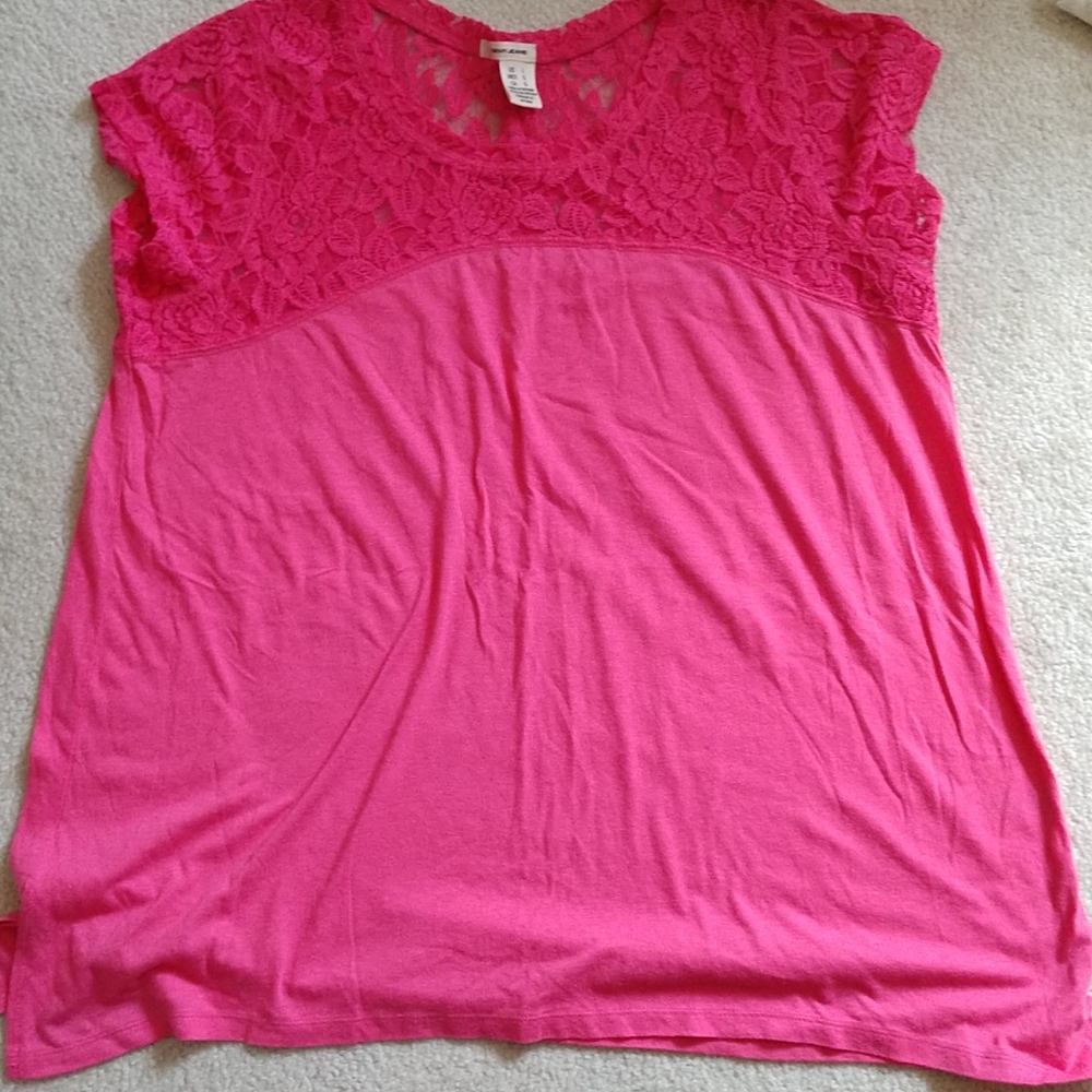 Dkny large tee salmon color lace detail on top